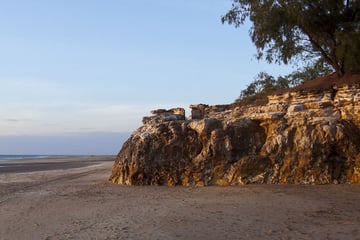 Dropstone Cliffs, Casuarina Beach, Darwin