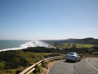 Driving to Muriwai Beach
