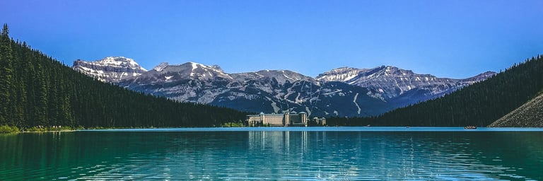 Lake Louise Alberta, with the Fairmont Chateau Lake Louise in the distance