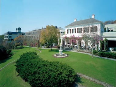 Exterior view of Vineyard Hotel
