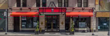 Fitzpatrick Manhattan, Front Entrance
