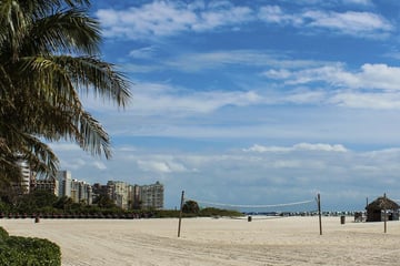 Quiet beaches in Fort Myers