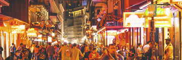 Bustling nightlife at New Orleans' French Quarter