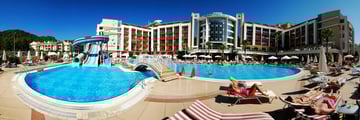Grand Pasa Hotel pool