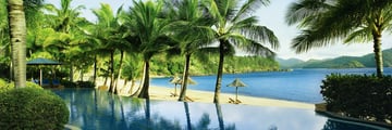 Hamilton Island Beach Club, Pool overlooking the Beach