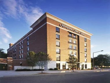 Hampton Inn and Suites Knoxville-Downtown Exterior