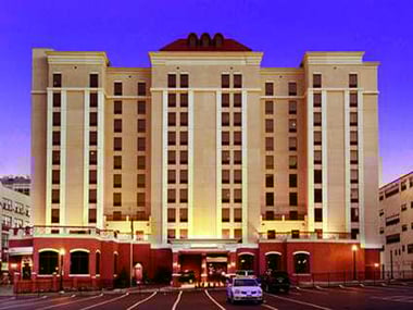 Hampton Inn & Suites Exterior, Albany