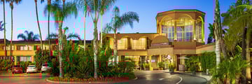 Handlery Hotel San Diego, Exterior