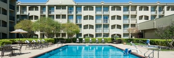 Holiday Inn Downtown Market Square, Hotel Exterior with Pool