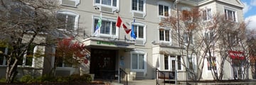 Holiday Inn Express & Suites Tremblant, Exterior