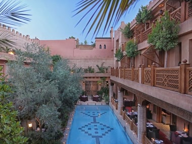 The pool and courtyard at Hotel La Maison Arabe