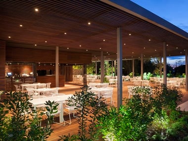 Al fresco restaurant at Hotel Lone