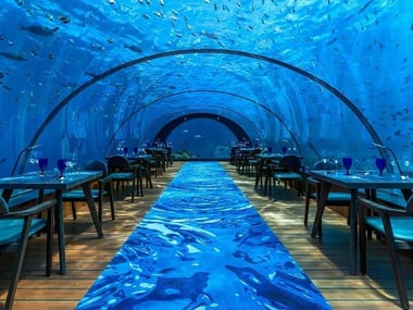 Hurawalhi Island Resort 5.8 Undersea Restaurant