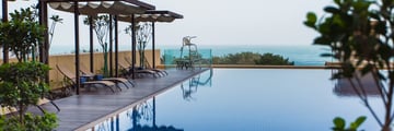 JA Ocean View Hotel, Infinity pool