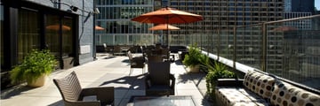 Rooftop Lounge at Inn of Chicago 