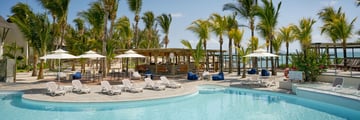 The main pool at Lagoon Attitude