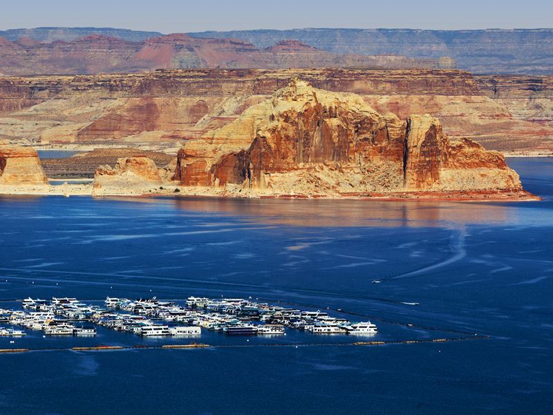 Lake Powell Canyon and harbour