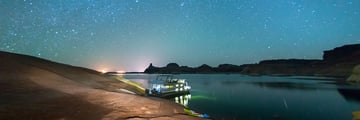 Lake Powell Resort, Houseboating on a Starry Night