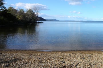 Lake Taupo, Waihi scenic reserve