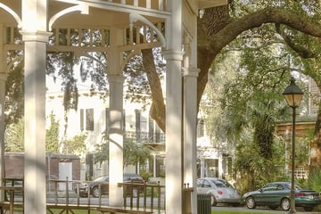 A beautiful public square in Savannah
