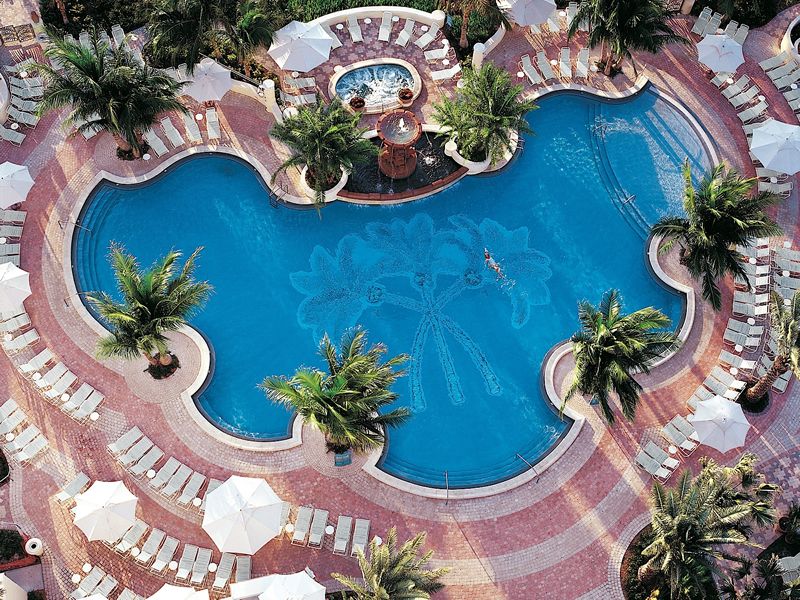Loews Miami Beach Hotel pool
