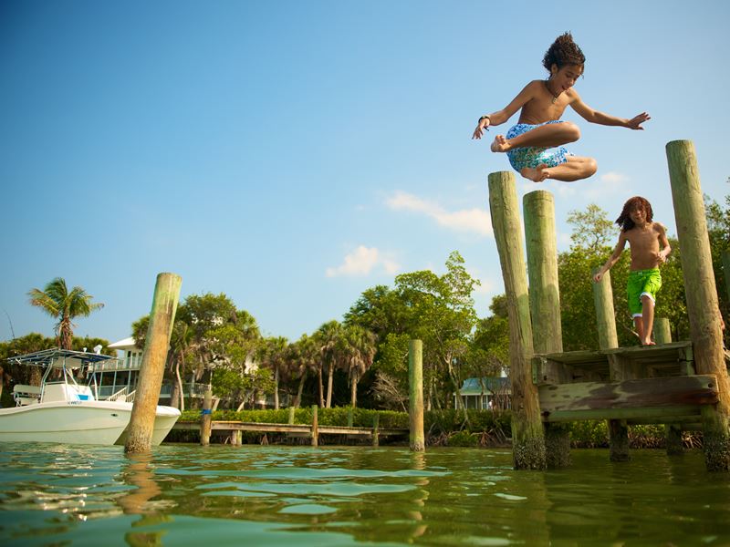 Making a splash in Fort Myers