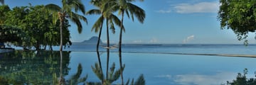 Maradiva Villas Resort & Spa, Infinity Pool