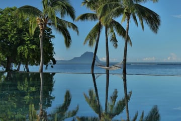 Maradiva Villas Resort & Spa, Infinity Pool