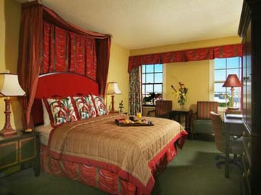 The Mills House Wyndham Grand Hotel Petite Suite