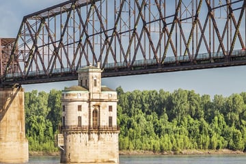 Mississippi River bridge