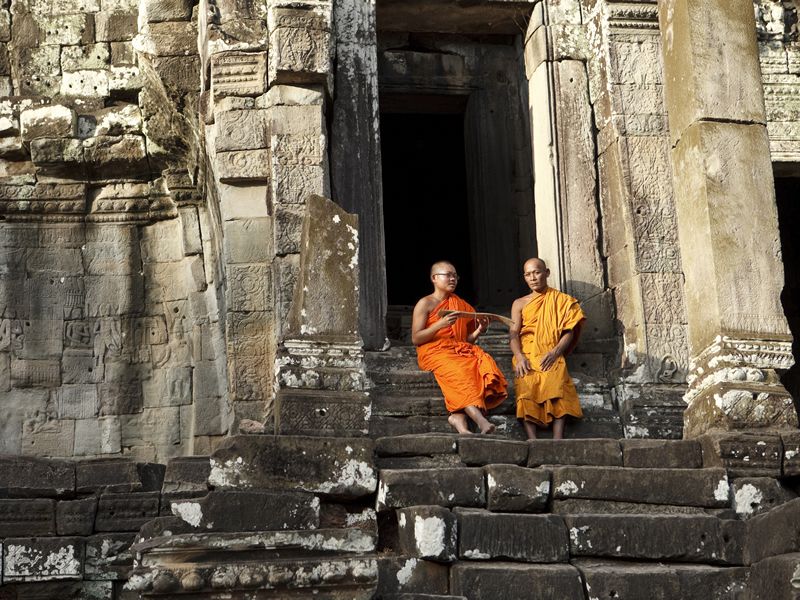 Monks studying together in Siem Reap