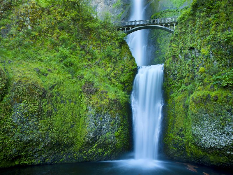 Multnomah Falls near Portland, Oregon