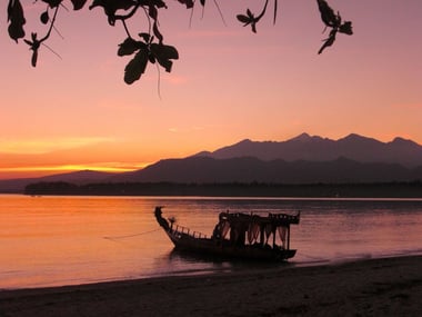 Dragon Boat, Sire Beach, Lombok