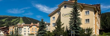 Nancy Greene's Cahilty Hotel, Exterior