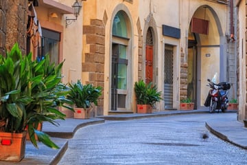Gorgeous narrow streets in Florence