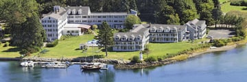 Exterior of Nonantum Hotel and Resort