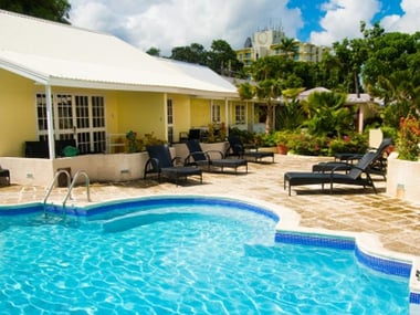 Outdoor pool at Island Inn Boutique Hotel