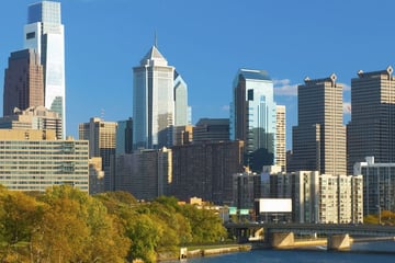 Philadelphia skyline and Schuylkill River, Pennsylvania