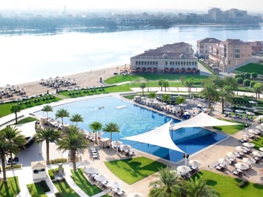 Pool & Beach