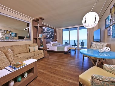 Premium King Gulf Front Living Area