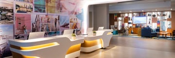 Renaissance Newport Beach, Reception & Library  