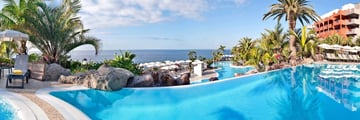 The main pool at Roca Nivaria Gran Hotel