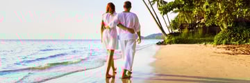 Romantic strolls along the beach