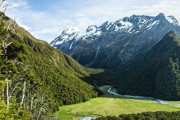 Routeburn trail in South Island