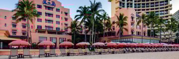 Royal Hawaiian Hotel, Exterior and Beachfront