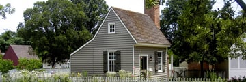 Old colonial houses in Williamsburg