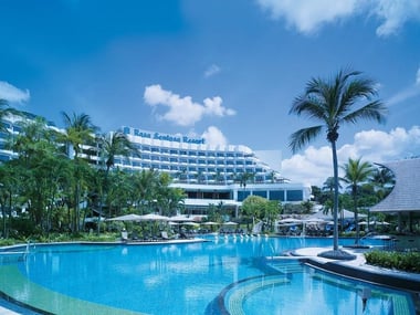 Shangri-La Rasa Sentosa Resort Exterior & Pool