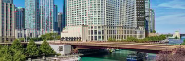 Sheraton Grand Chicago, Exterior