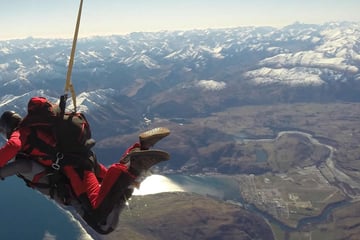 Sky diving in Queenstown