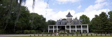 Southern Mansio magnolia platation, South Carolina